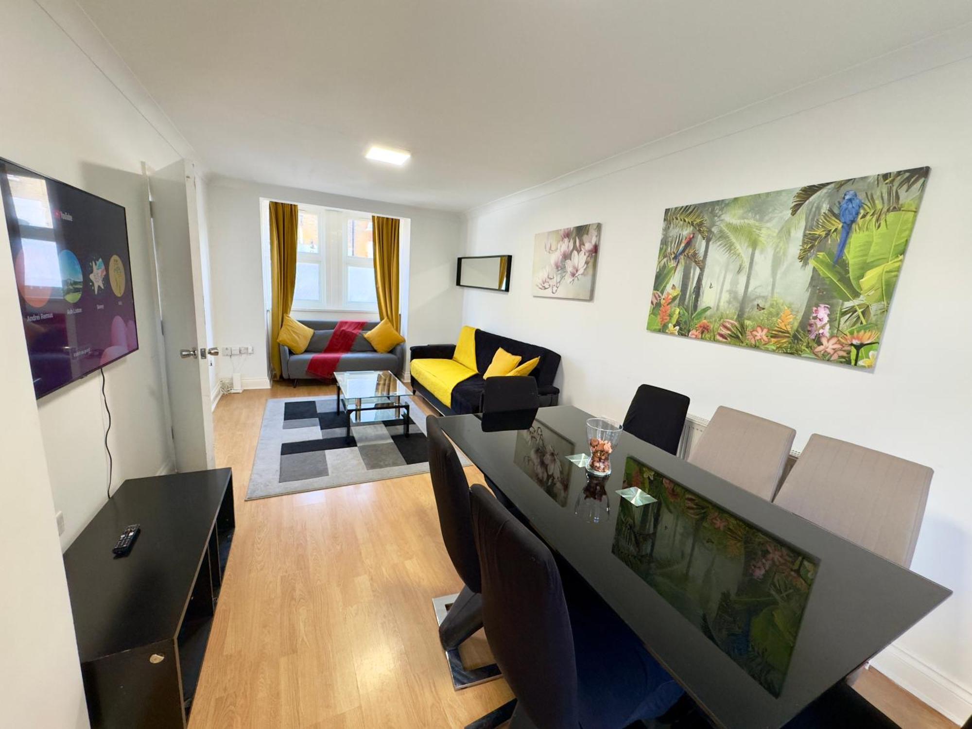 London 3 Bedrooms 3 Bathrooms Spacious House, Reception, Kitchen, Garden, Parking Luaran gambar