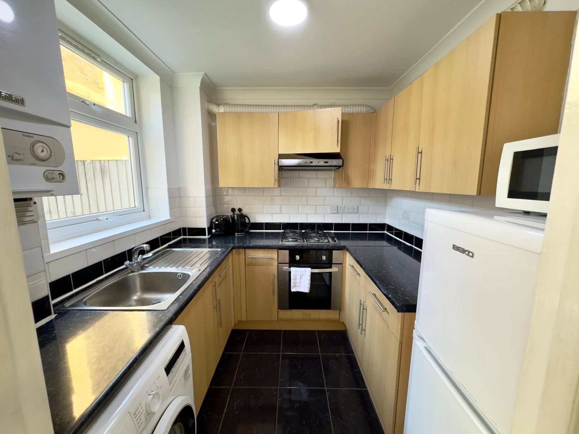 London 3 Bedrooms 3 Bathrooms Spacious House, Reception, Kitchen, Garden, Parking Luaran gambar
